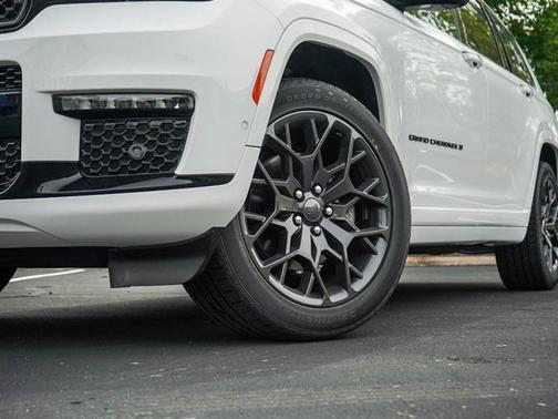 2025 Jeep Grand Cherokee L Summit