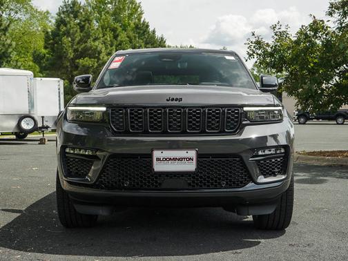 2025 Jeep Grand Cherokee Summit Reserve