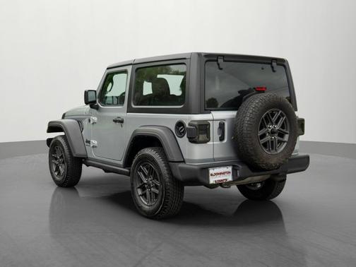 Silver Zynith Clearcoat 2024 Jeep Wrangler Sport S