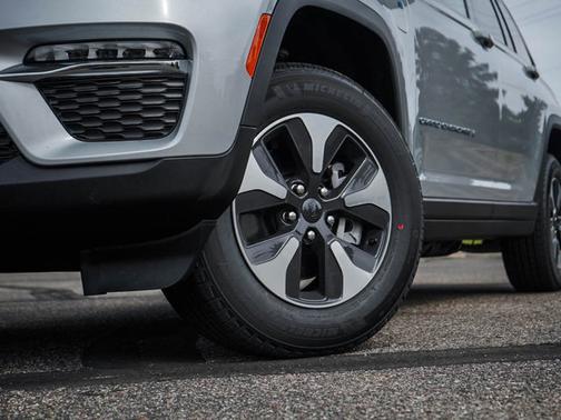 2025 Jeep Grand Cherokee 4xe