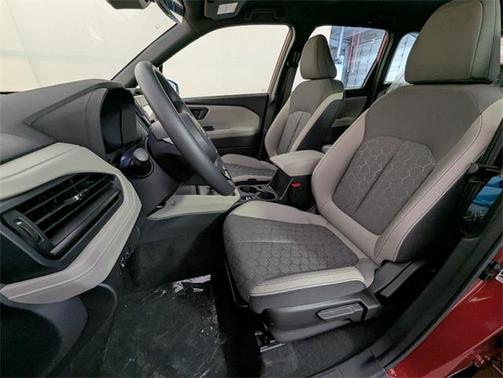 2025 Subaru Forester Base