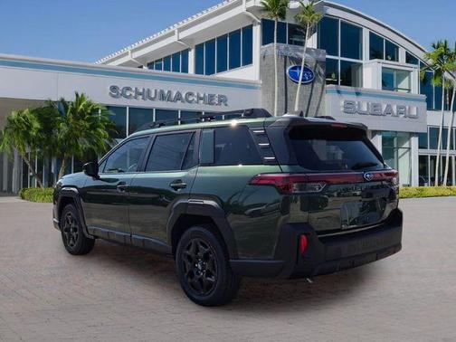 Deep Emerald Green Pearl 2026 Subaru Outback Limited