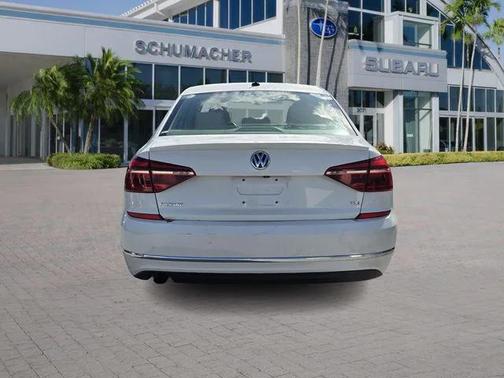 2019 Volkswagen Passat 2.0T Wolfsburg Edition
