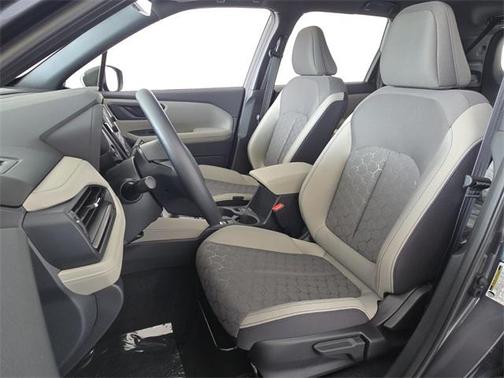 2025 Subaru Forester Base
