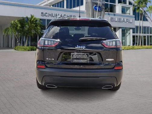 2022 Jeep Cherokee Latitude Lux