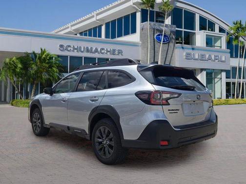 Ice Silver Metallic 2025 Subaru Outback Onyx Edition