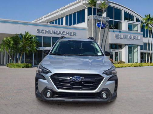 Ice Silver Metallic 2025 Subaru Outback Onyx Edition