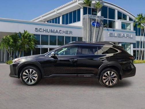 Crystal Black Silica 2023 Subaru Outback Touring XT