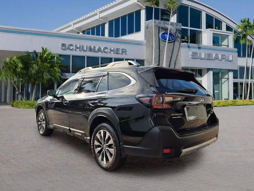 Crystal Black Silica 2023 Subaru Outback Touring XT