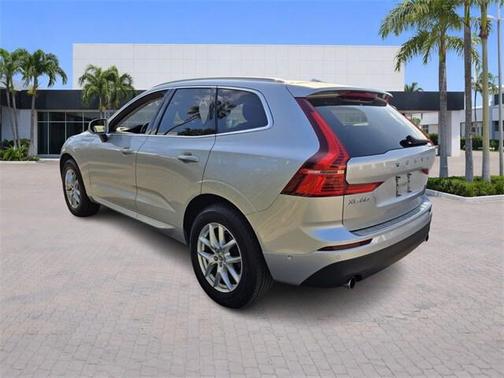 2019 Volvo XC60 T5 Momentum