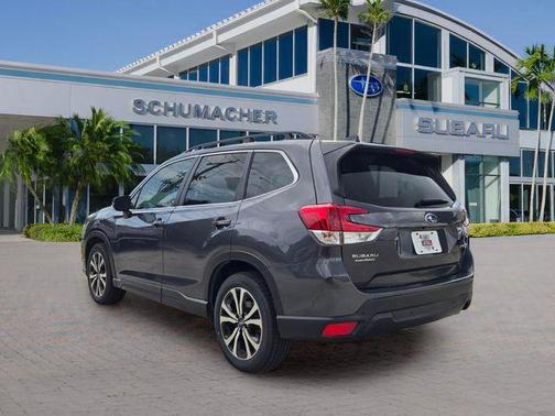 Magnetite Gray Metallic 2024 Subaru Forester Limited
