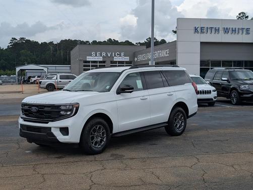 Oxford White 2026 Ford Expedition Active