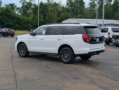 Oxford White 2026 Ford Expedition Active