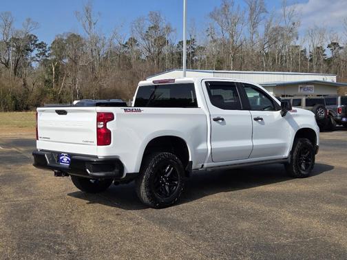 2023 Chevrolet Silverado 1500 Custom Trail Boss