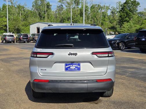 2025 Jeep Grand Cherokee L Laredo