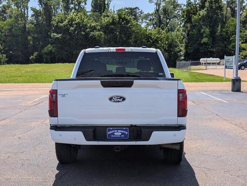 Oxford White 2025 Ford F-150 XLT