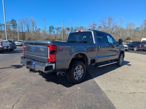 2025 Ford F-250 Lariat