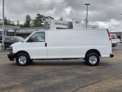 2023 GMC Savana 2500 Work Van