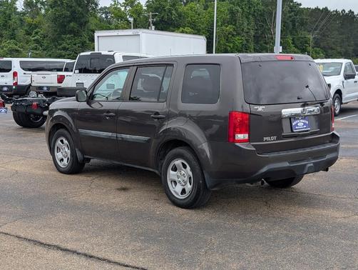 Dark Amber Metallic 2015 Honda Pilot LX