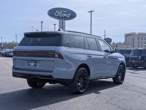 2025 Lincoln Navigator Reserve