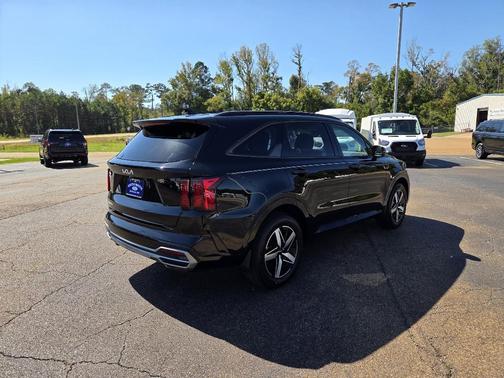 2023 Kia Sorento S