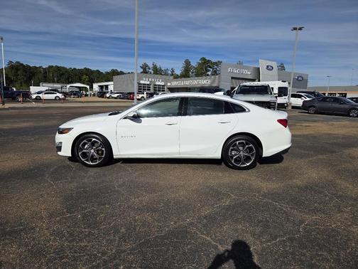 2024 Chevrolet Malibu LT