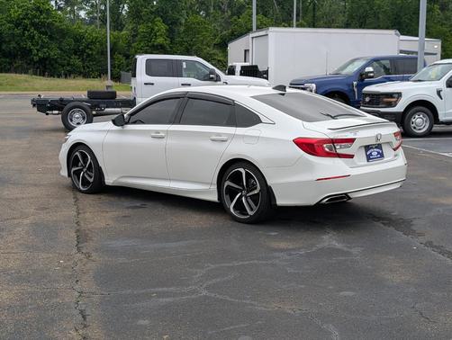 Platinum White 2022 Honda Accord Sport SE