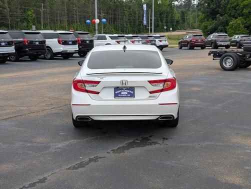 Platinum White 2022 Honda Accord Sport SE