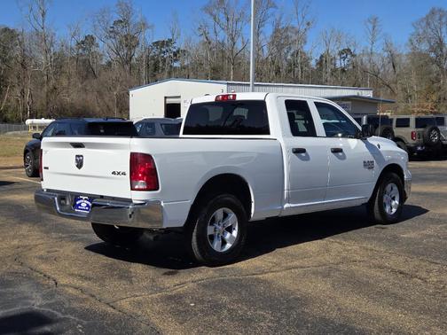 2024 RAM 1500 Classic SLT