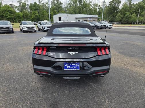 2025 Ford Mustang