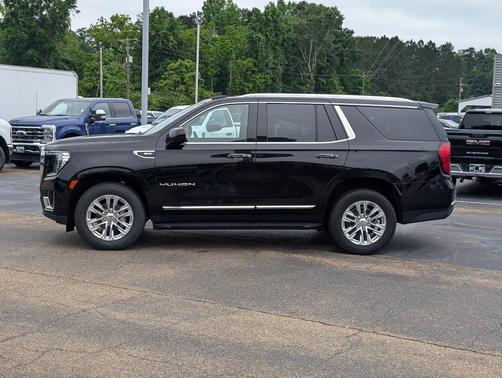 Onyx Black 2024 GMC Yukon SLT