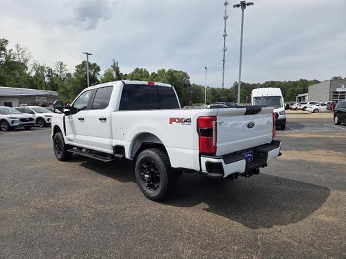 2025 Ford F-250