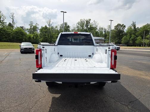 2025 Ford F-250