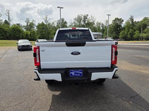 2025 Ford F-250