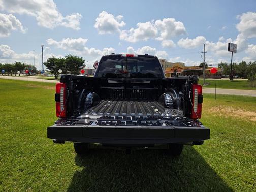 2025 Ford F-350 XLT