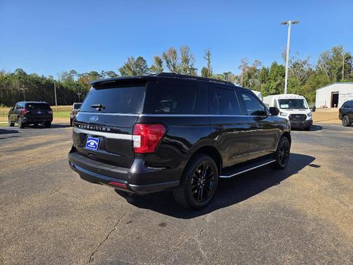 2023 Ford Expedition XLT