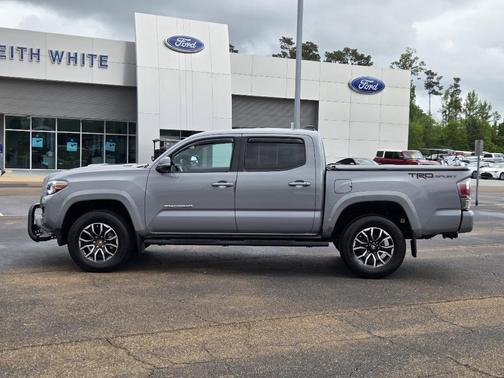 2020 Toyota Tacoma TRD Sport