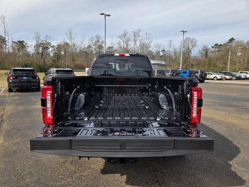 2026 Ford F-350 Lariat Super Duty