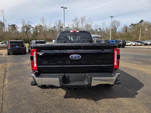 2026 Ford F-350 Lariat Super Duty