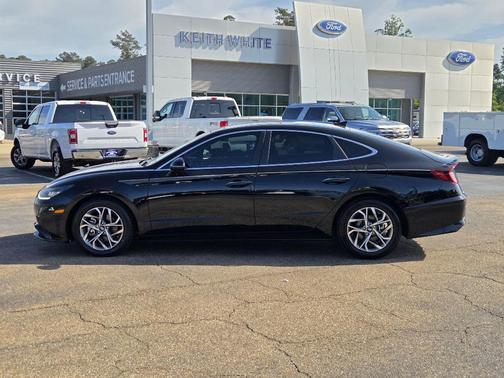 Onyx Black 2023 Hyundai SONATA SEL