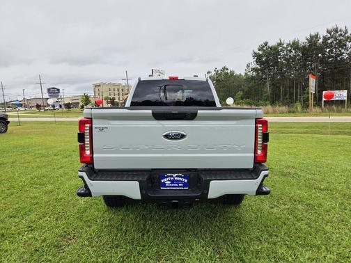 2025 Ford F-250
