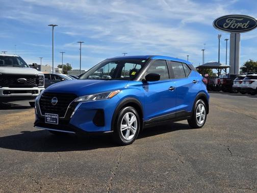 2021 Nissan Kicks S