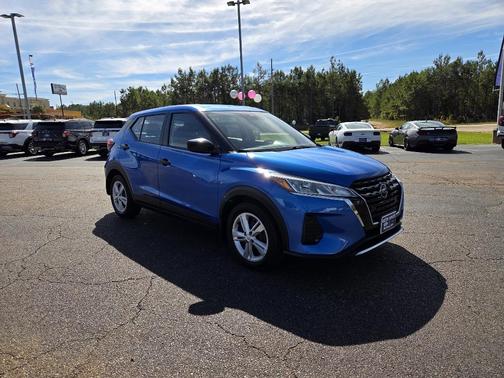 2021 Nissan Kicks S
