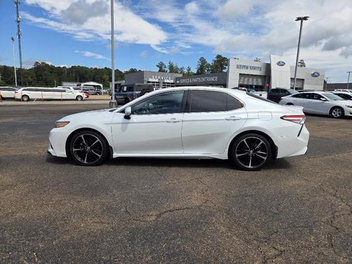 2020 Toyota Camry XSE