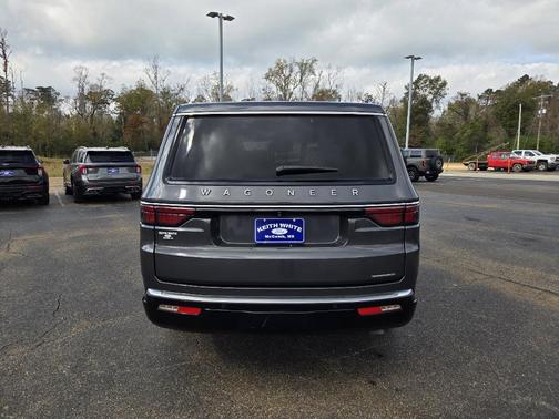2022 Jeep Wagoneer Series III