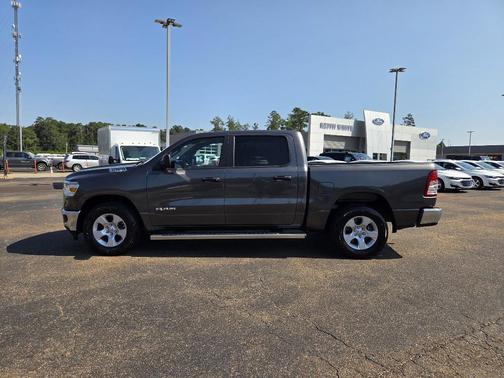 2024 RAM 1500 Big Horn/Lone Star