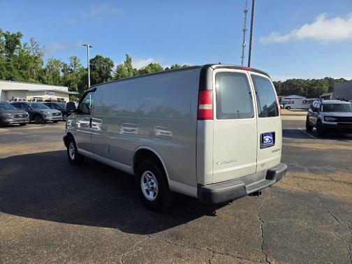 2005 Chevrolet Express 1500 Wagon