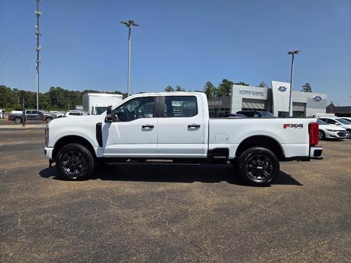 2026 Ford F-250 STX