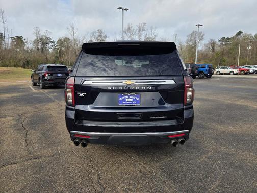 2023 Chevrolet Suburban Premier