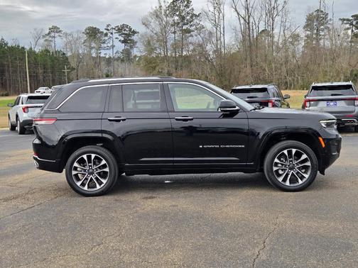 2023 Jeep Grand Cherokee Overland
